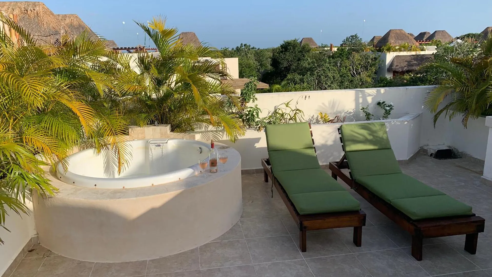 Apartment Spacious Penthouse With Private Rooftop & Jacuzzi Tulum