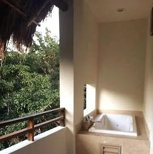 Apartment Spacious Penthouse With Private Rooftop & Jacuzzi Tulum